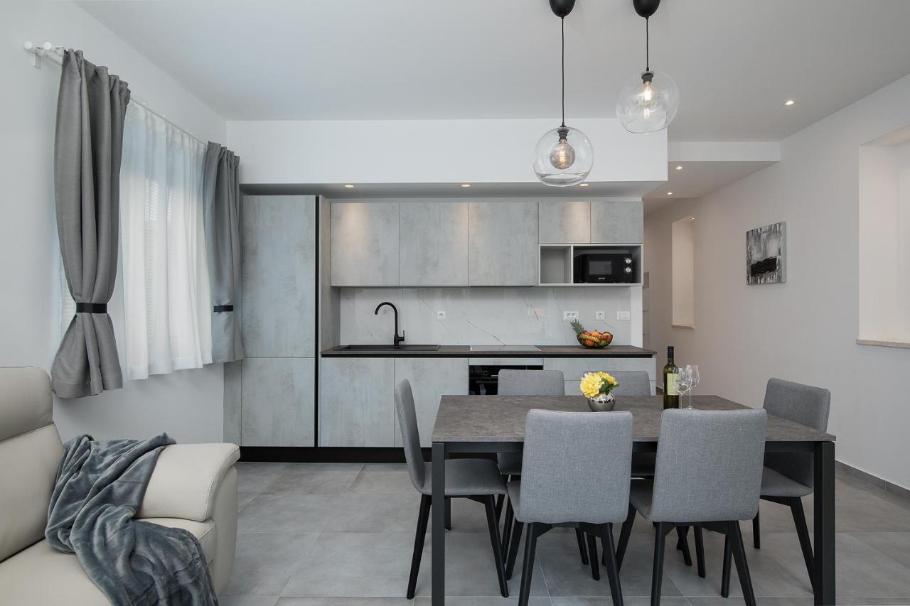 Apartments Igor เมดูลิน ภายนอก รูปภาพ